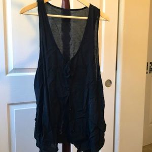 Black breezy tank top